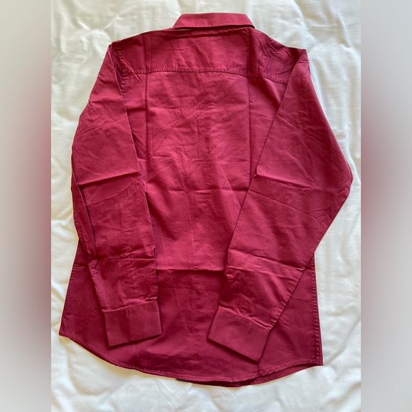 Manwan Walk red full-sleeve shirt - Picture 2 of 5
